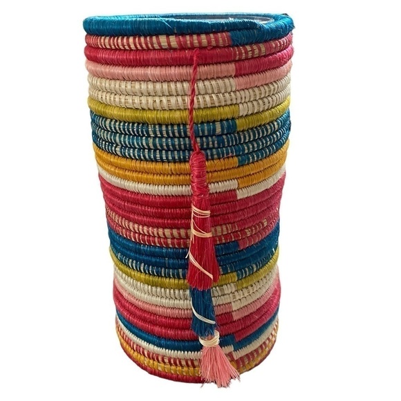 Hand woven multi colored Rwanda sweet grass coiled woven vase - Picture 1 of 4